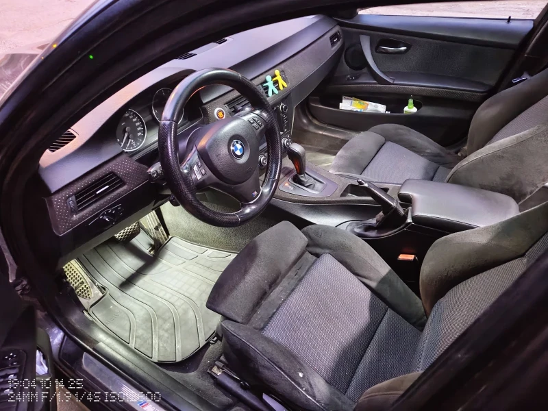 BMW 330, снимка 7 - Автомобили и джипове - 53114251