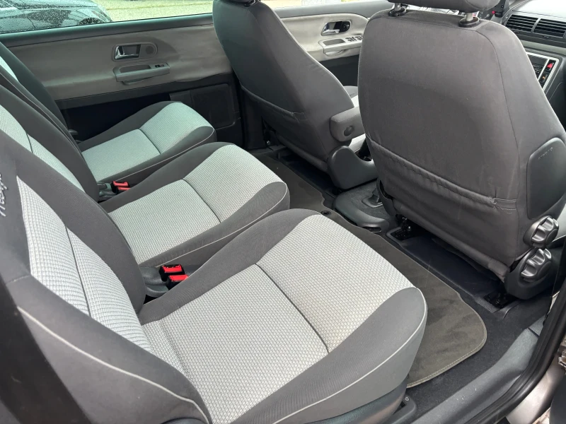 VW Sharan 2008+ 2.0 TDI+ 140 кс+ ФЕЙС+ 7м+ 6ск+ НАВИ+ ШИБИДА, снимка 13 - Автомобили и джипове - 52290599