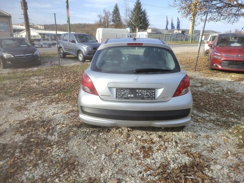 Peugeot 207 1.4 бензин 75к.с., снимка 4 - Автомобили и джипове - 52444602