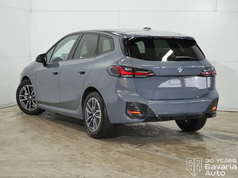 BMW 220 d Active Tourer M Sport Paket Sportautomatic, снимка 2 - Автомобили и джипове - 52669207