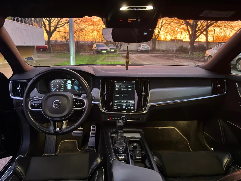 Volvo V90, снимка 6 - Автомобили и джипове - 52712742