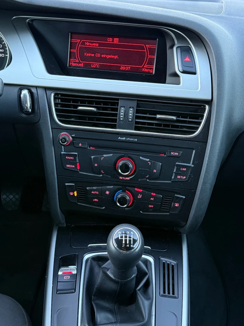 Audi A4 1.8T* TOP, снимка 11 - Автомобили и джипове - 52807699