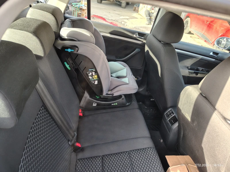 VW Golf 1.6, снимка 8 - Автомобили и джипове - 52830186