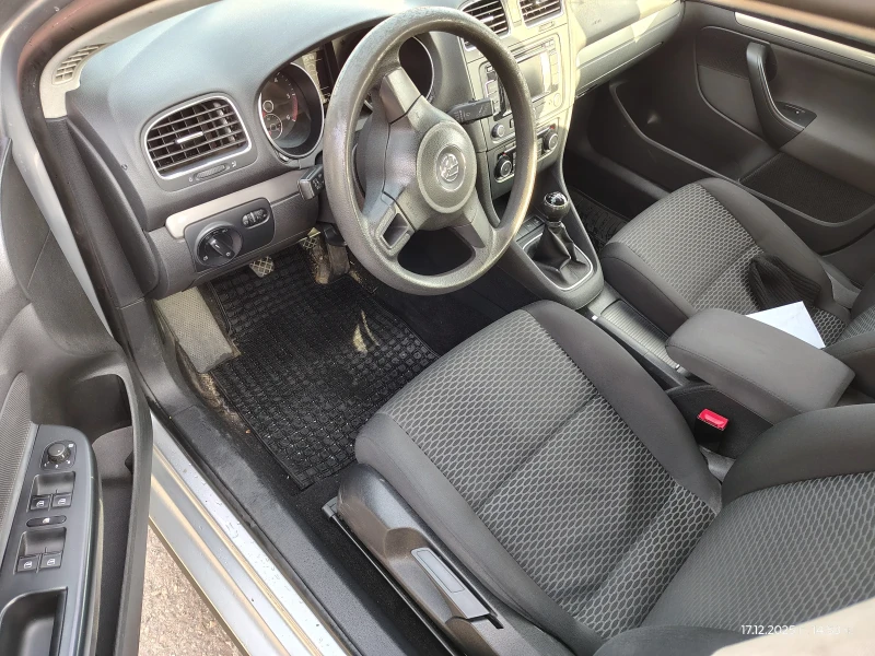 VW Golf 1.6, снимка 10 - Автомобили и джипове - 52830186