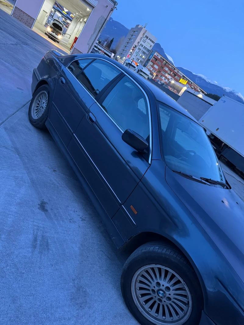 BMW 520  2.0 Газ, снимка 3 - Автомобили и джипове - 53166855