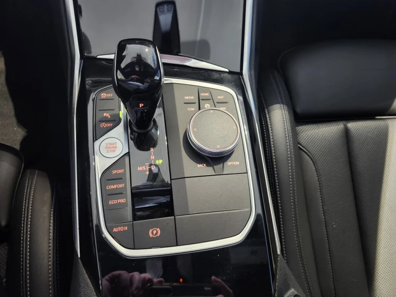 BMW 330 xDrive* АвтоКредит* (ЦЕНА ДО БГ), снимка 13 - Автомобили и джипове - 53238454