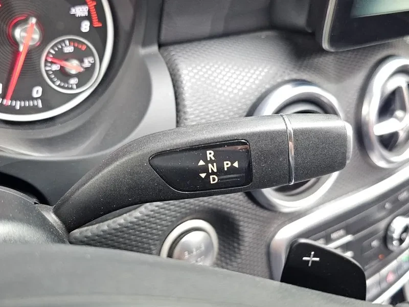 Mercedes-Benz A 200, снимка 9 - Автомобили и джипове - 55719382
