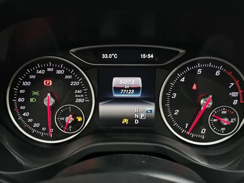 Mercedes-Benz A 200, снимка 8 - Автомобили и джипове - 55719382