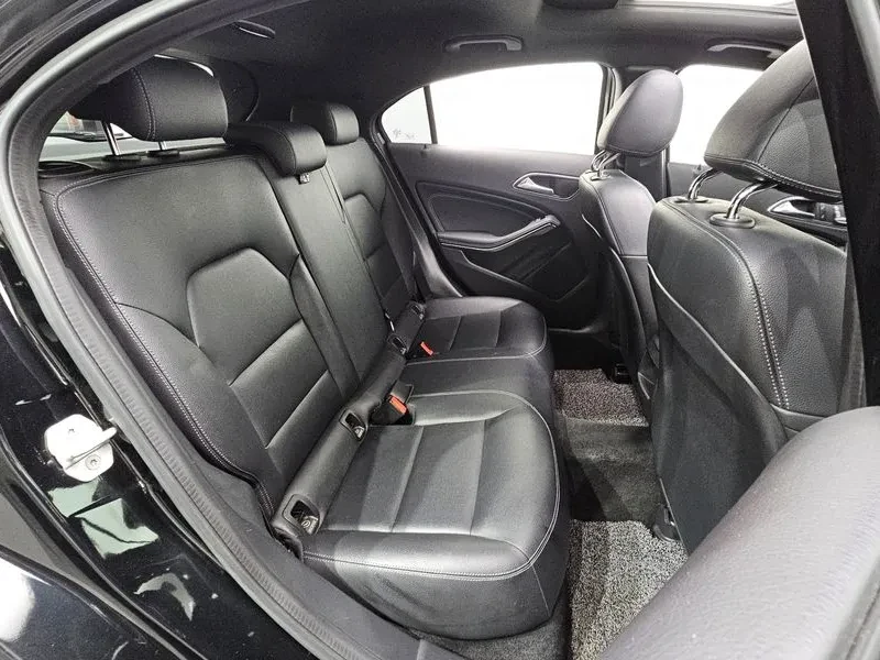 Mercedes-Benz A 200, снимка 11 - Автомобили и джипове - 55719382
