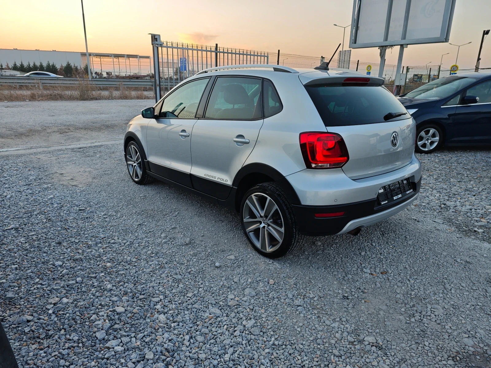 VW Polo CROSS POLO  - изображение 6