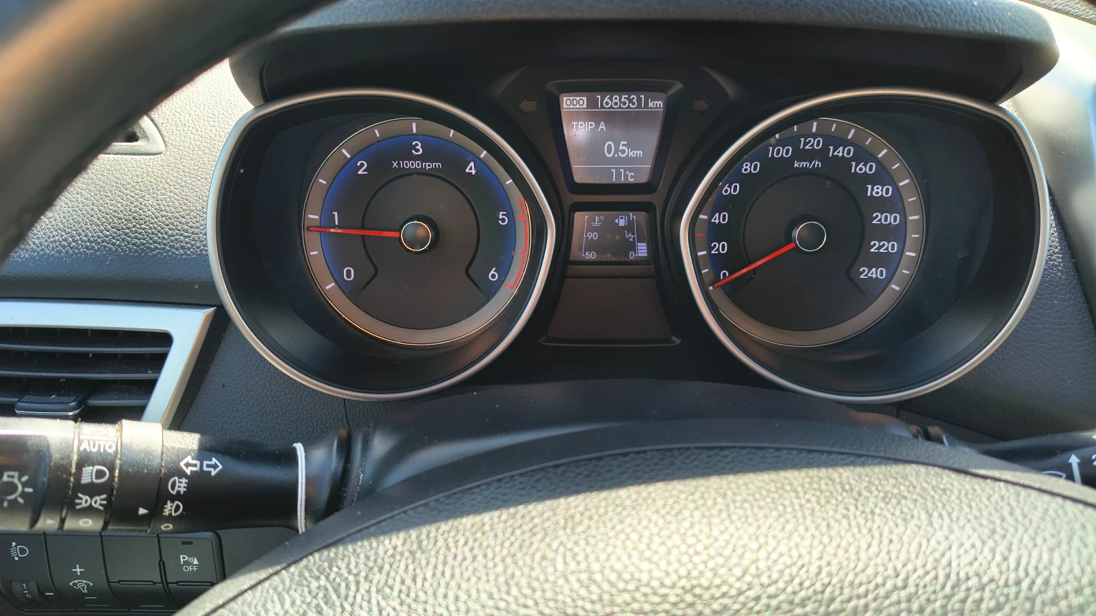 Hyundai I30 1.6 CRDi, снимка 16 - Автомобили и джипове - 51271916