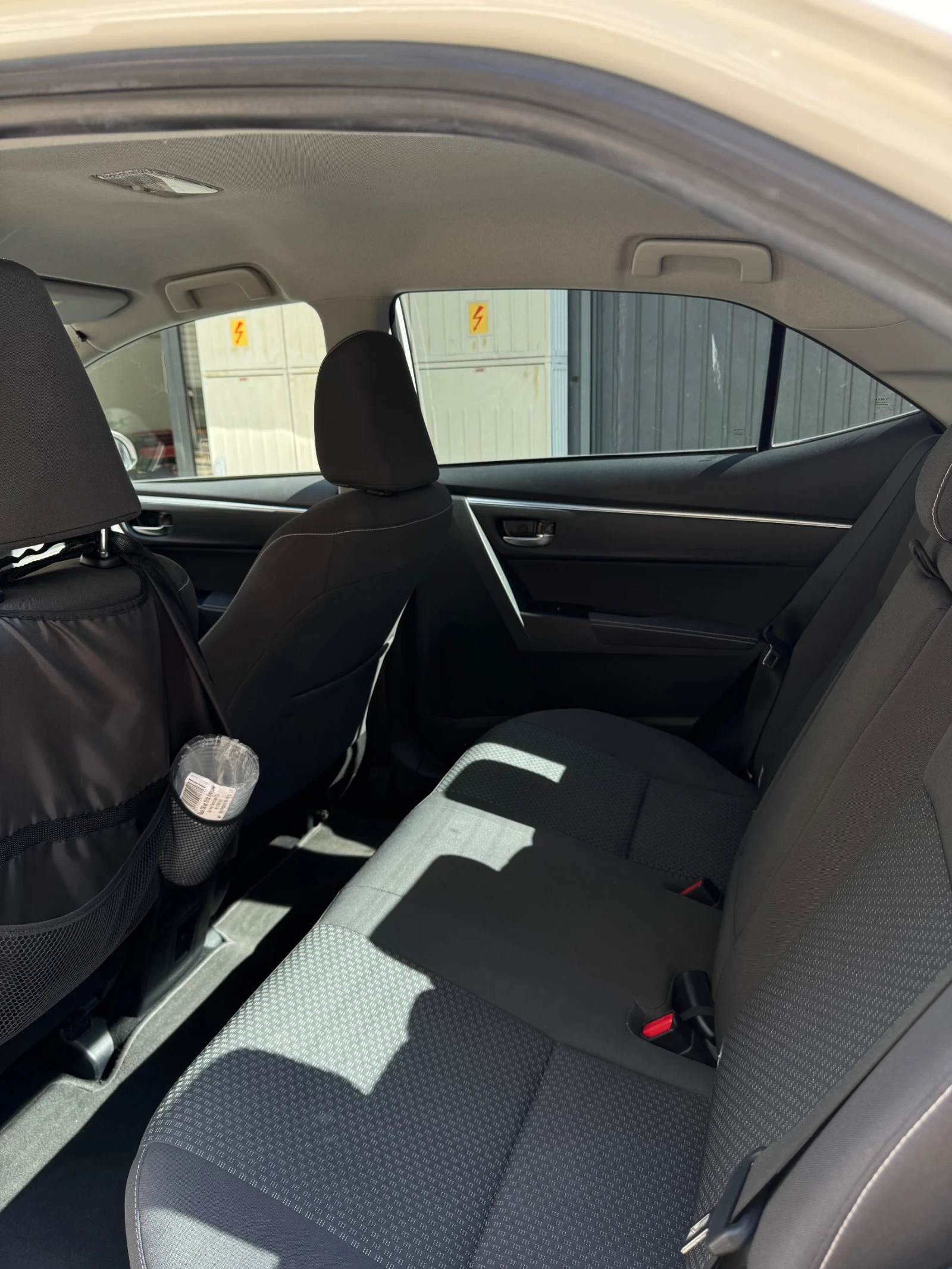 Toyota Corolla 1.6 - изображение 10