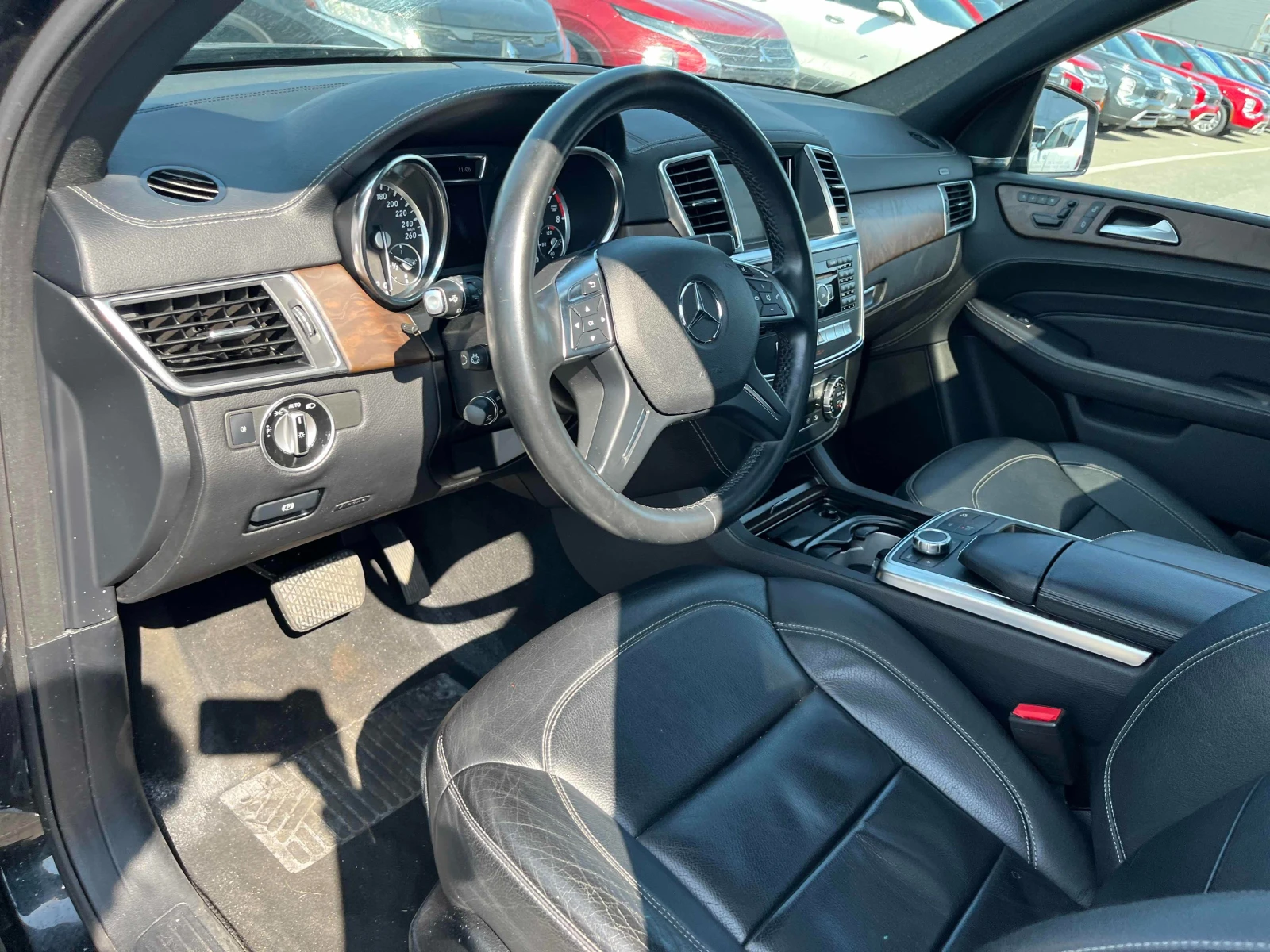 Mercedes-Benz ML 550 CARFAX * * АВТО КРЕДИТ * *  - изображение 6