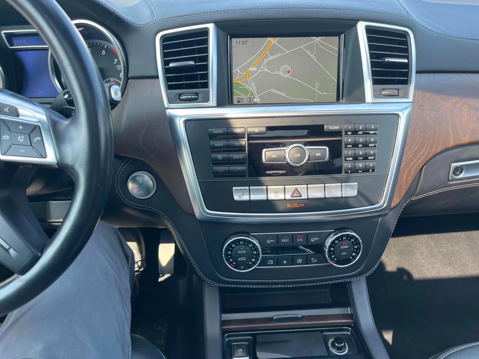 Mercedes-Benz ML 550 CARFAX * * АВТО КРЕДИТ * *  - изображение 8