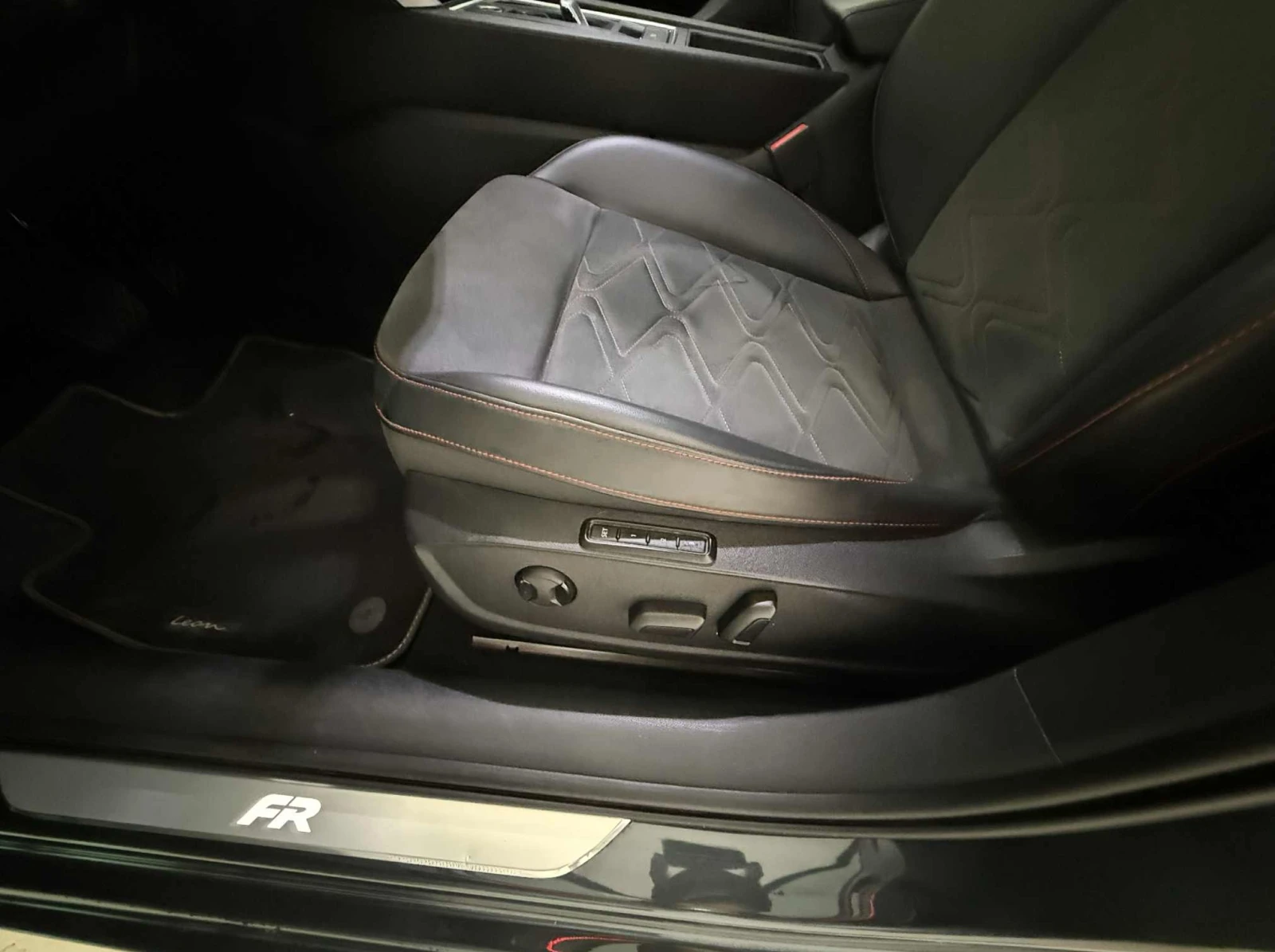 Seat Leon 1.5 FR - изображение 7