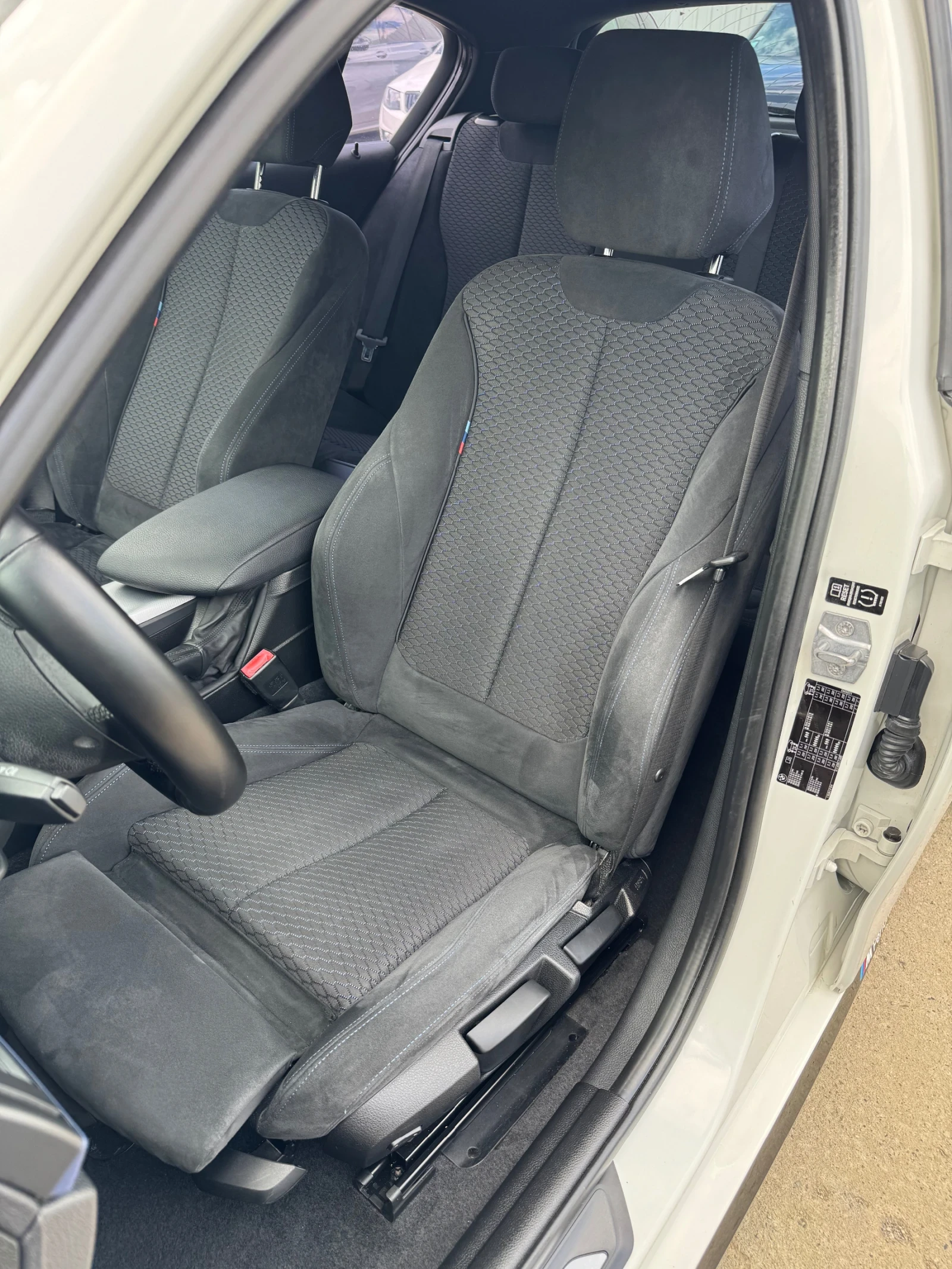 BMW 118 M- Performance 8-ZF NAVI   | Mobile.bg   10