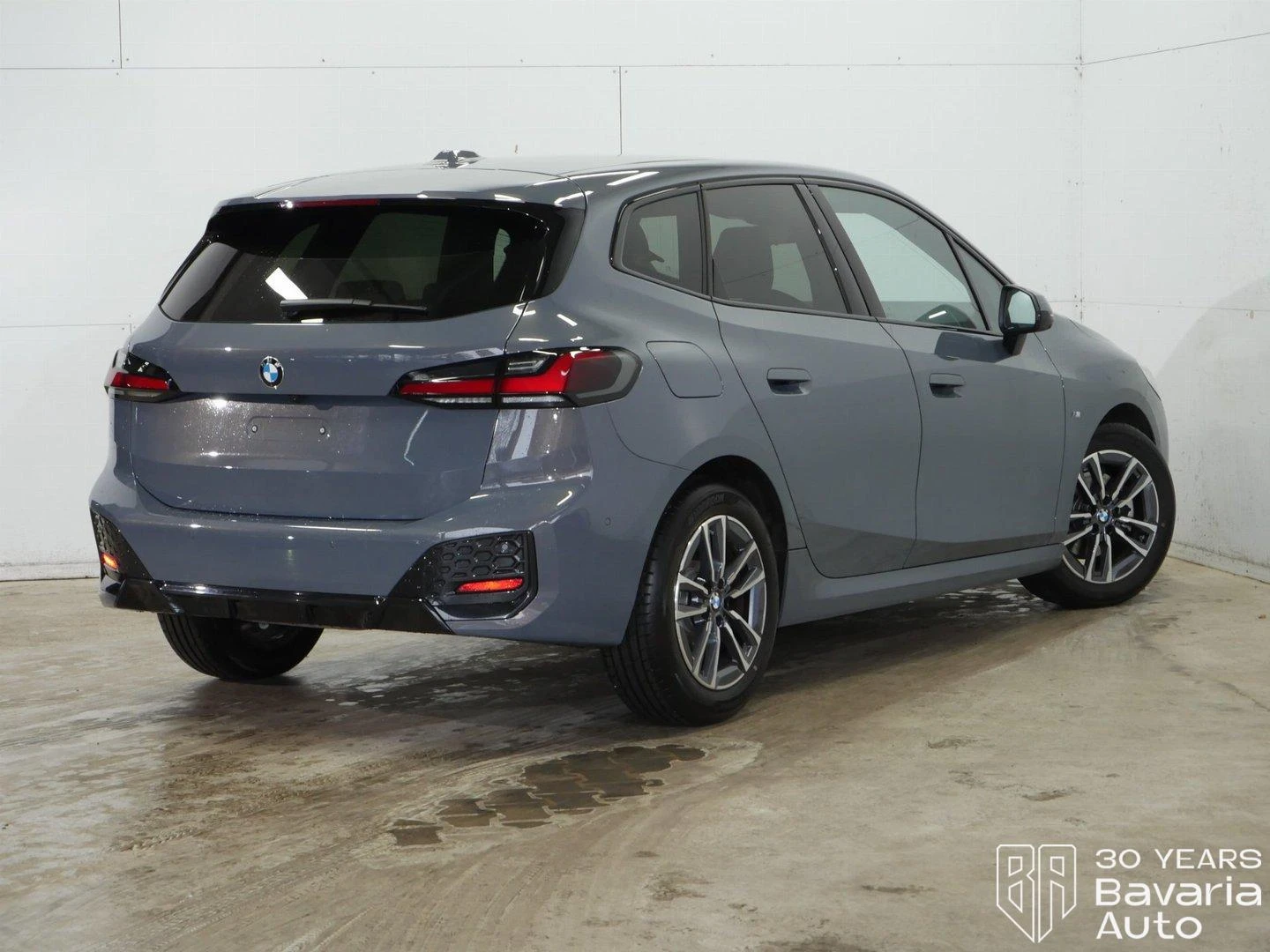 BMW 220 d Active Tourer M Sport Paket Sportautomatic - изображение 3