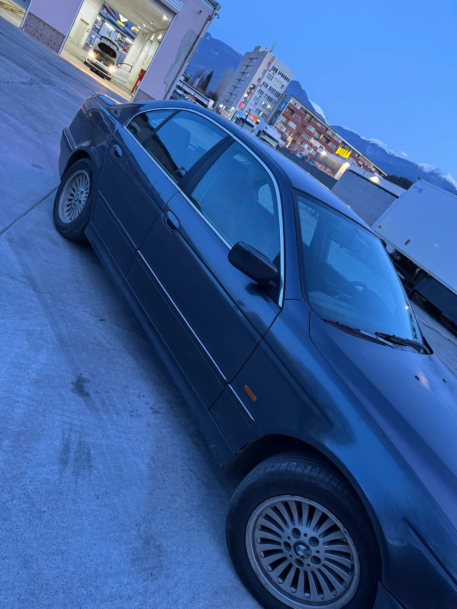 BMW 520  2.0 Газ - изображение 3