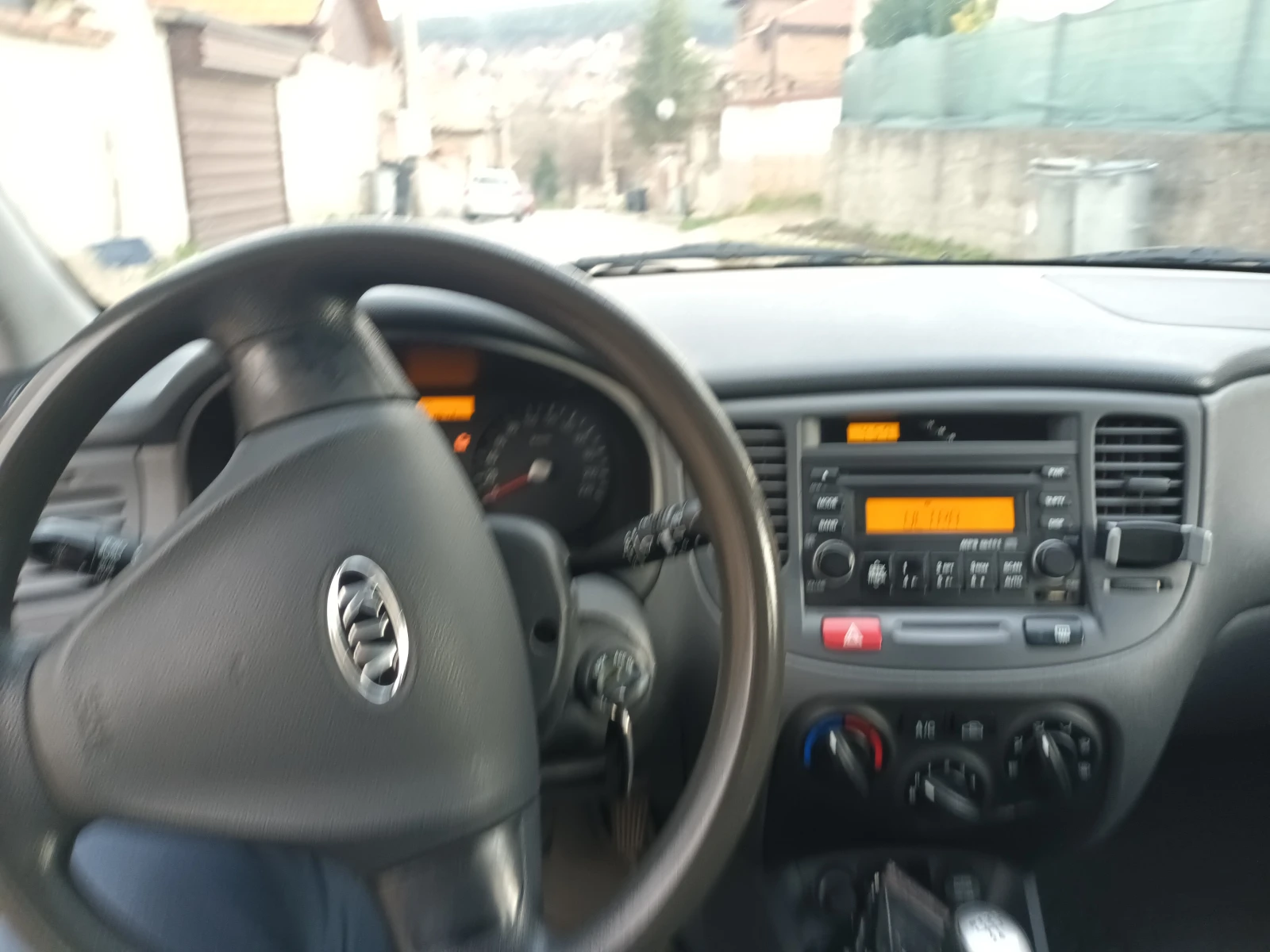 Kia Rio, снимка 2 - Автомобили и джипове - 53725756