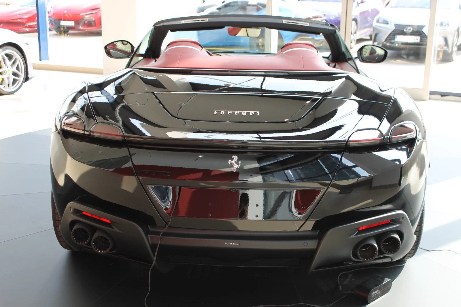 Ferrari Roma Spider, снимка 6 - Автомобили и джипове - 53869950