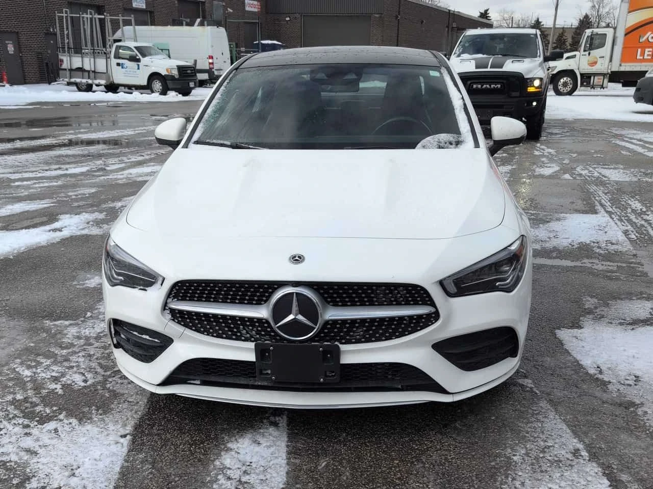 Mercedes-Benz CLA 250  CARFAX /360/DISTRONIC, снимка 15 - Автомобили и джипове - 53923846