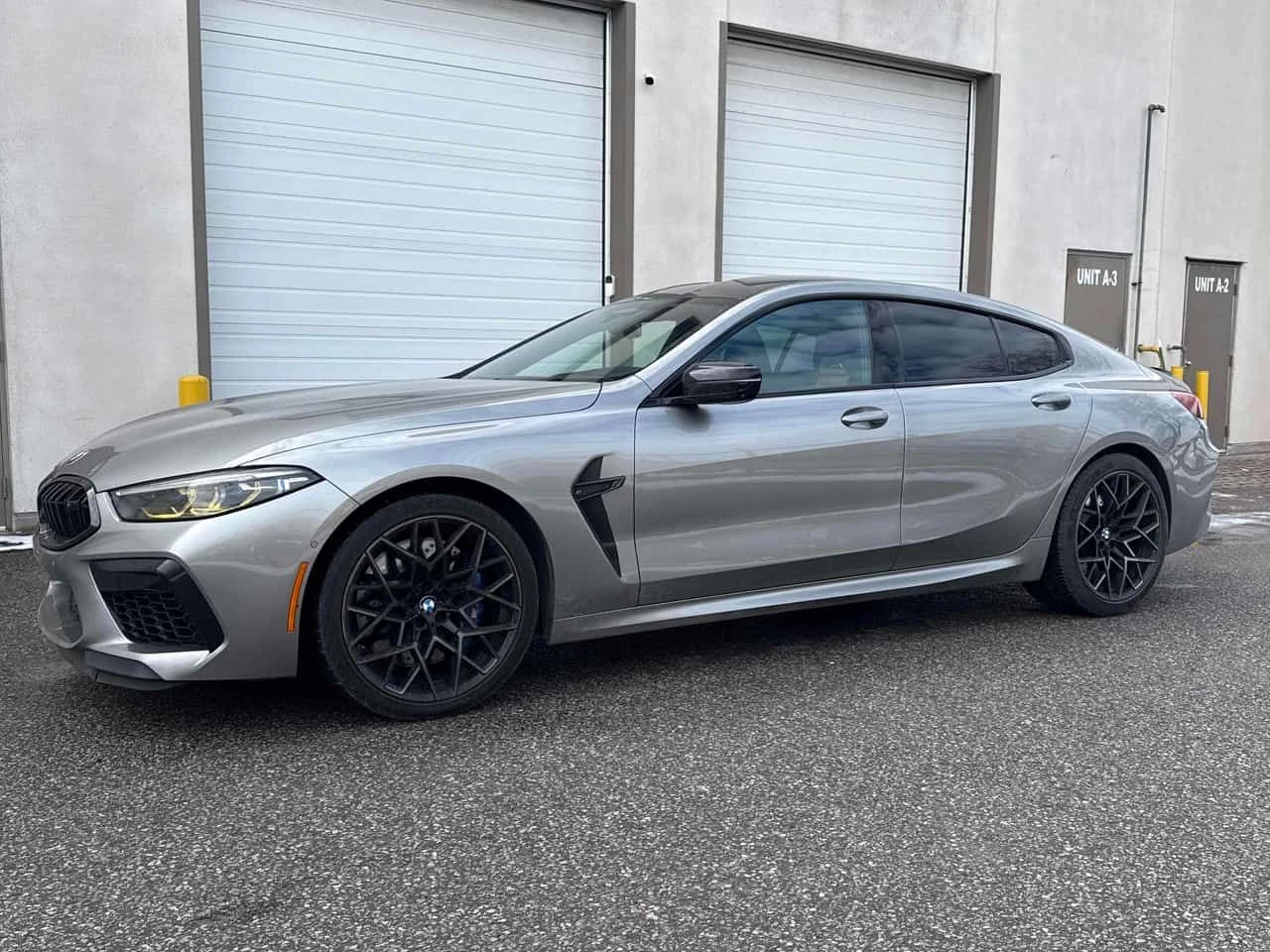 BMW M8 * Gran Coupe* / ДИСТРОНИК* 360* ОБДУХВАНЕ , снимка 3 - Автомобили и джипове - 53948399