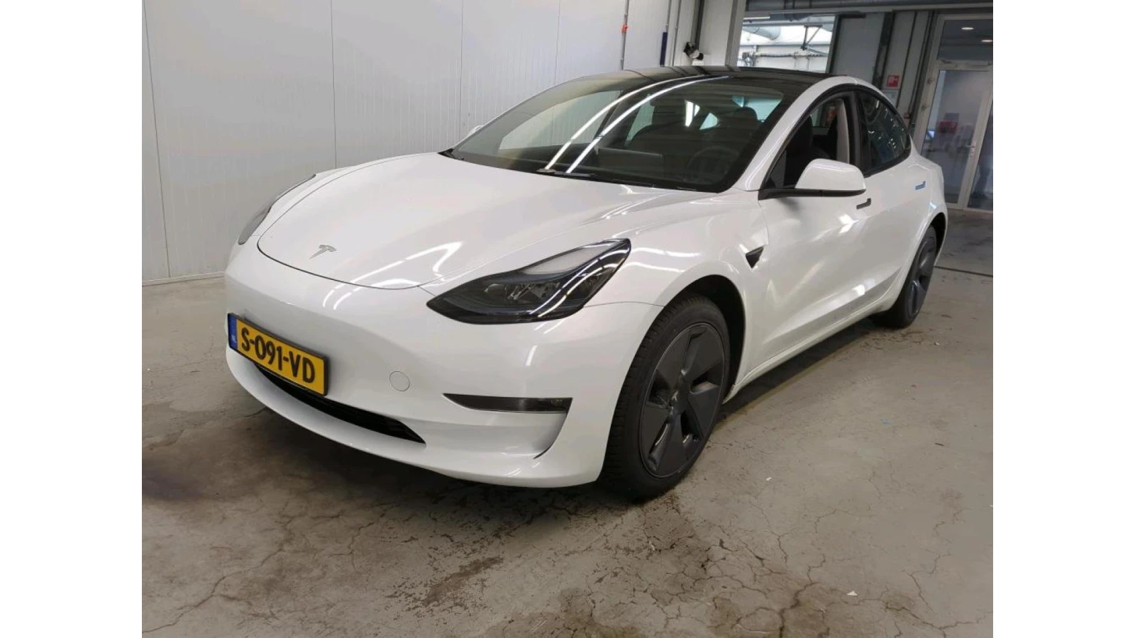 Tesla Model 3 Long Range - Dual Motor, снимка 2 - Автомобили и джипове - 53975653