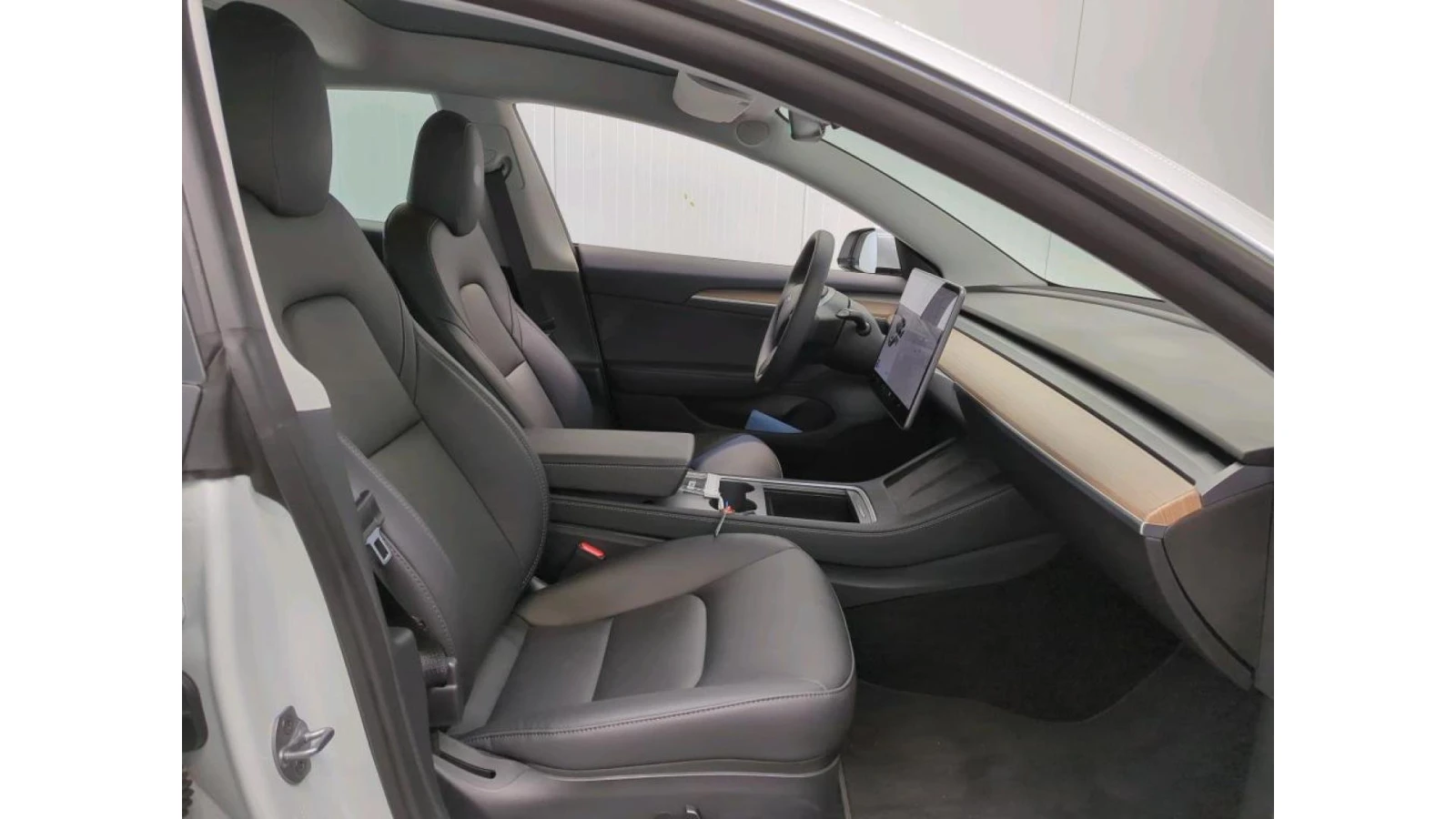 Tesla Model 3 Long Range - Dual Motor, снимка 6 - Автомобили и джипове - 53975653