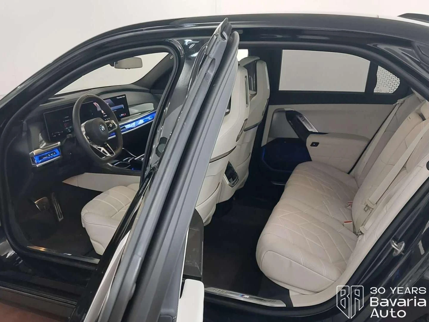 BMW i7 50 eDrive M Sport Paket  | Mobile.bg � ����������� 5
