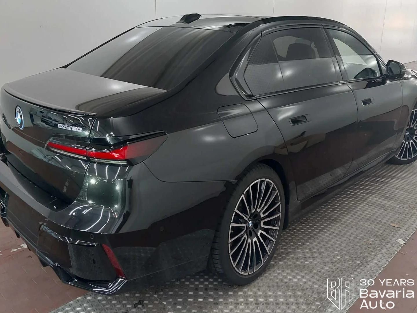 BMW i7 50 eDrive M Sport Paket  | Mobile.bg � ����������� 3