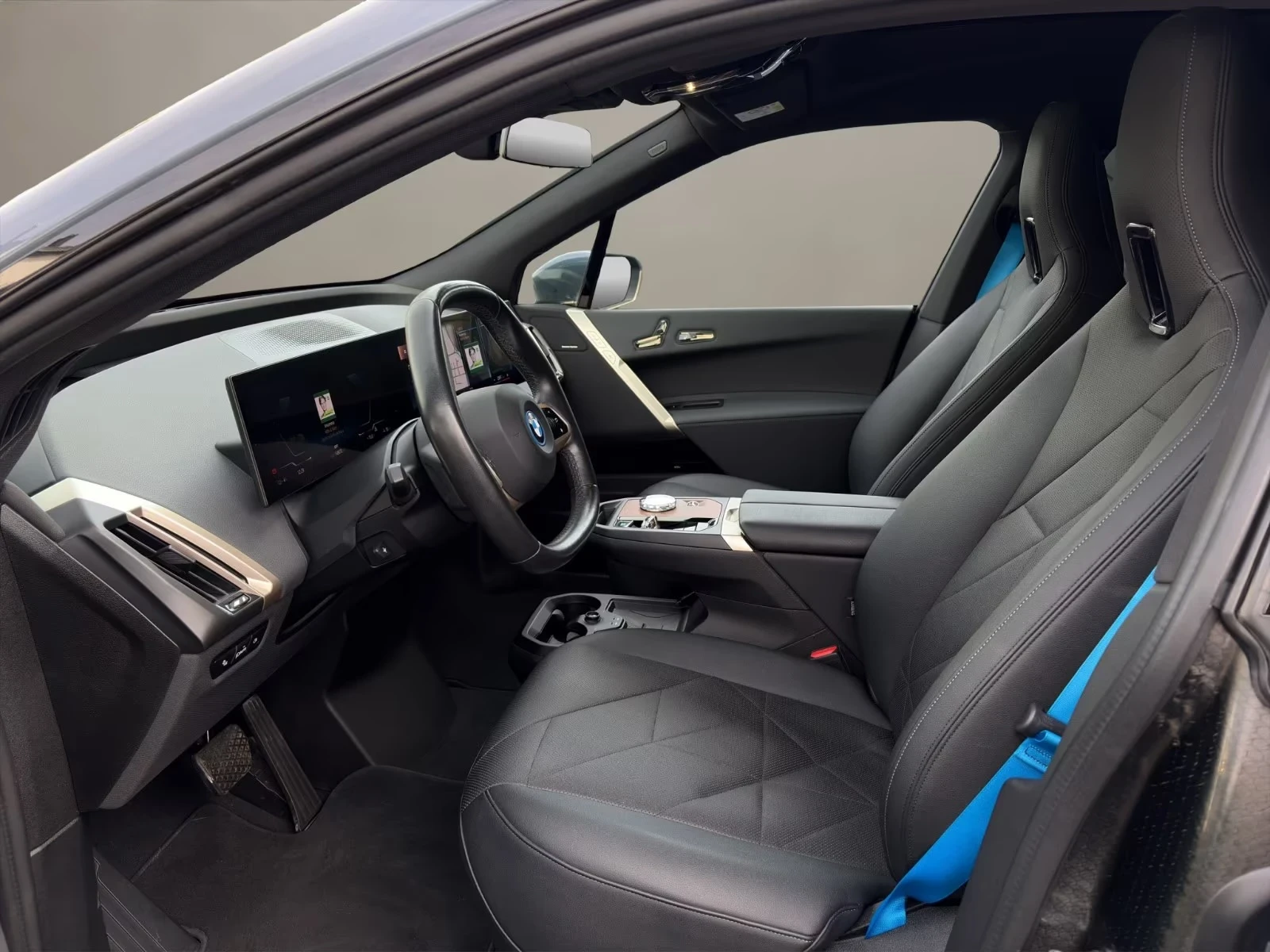 BMW iX 40 xDrive M Laser AIR HUD 360 Keyless W/P | Mobile.bg � ����������� 8