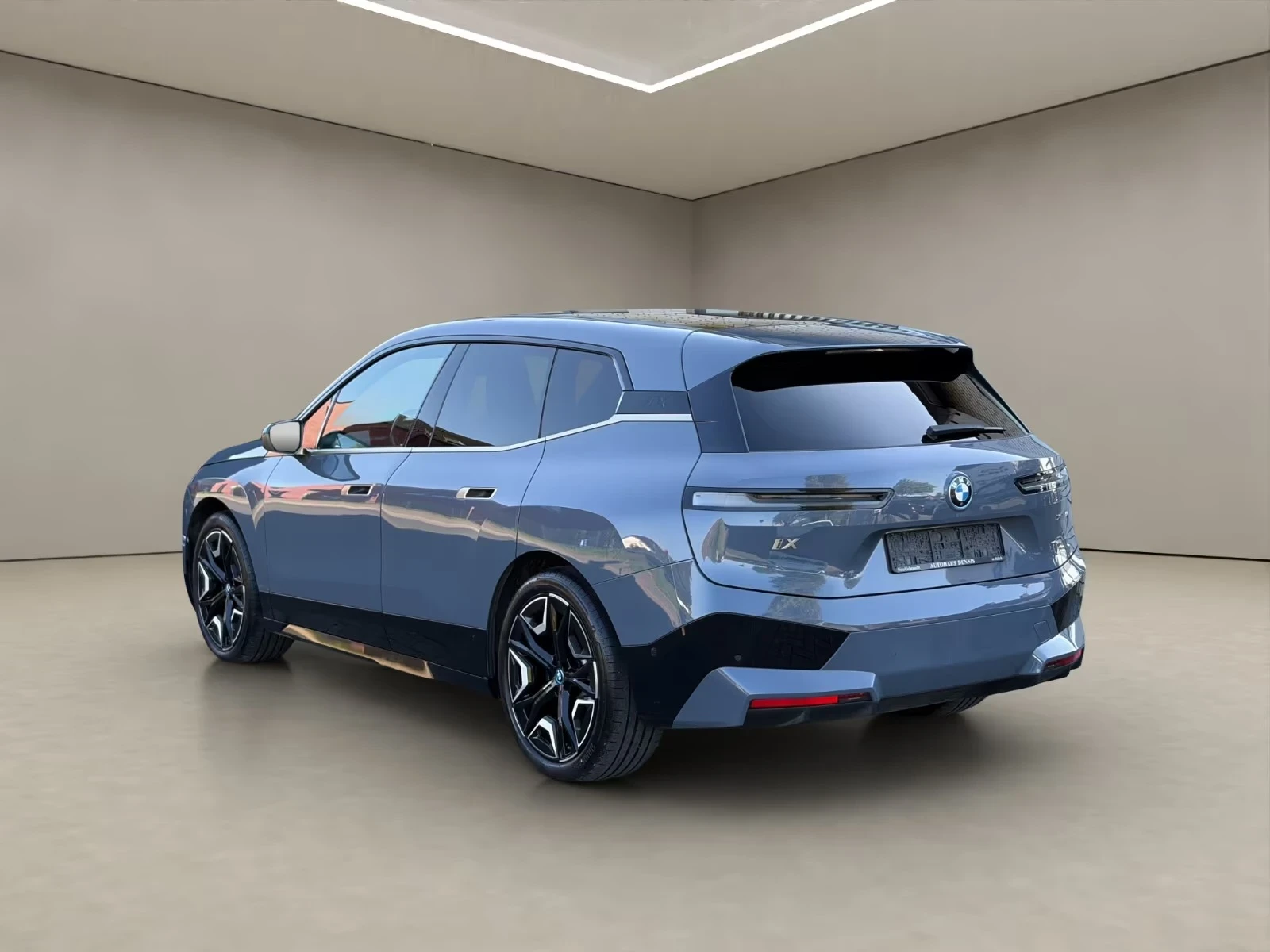 BMW iX 40 xDrive M Laser AIR HUD 360 Keyless W/P | Mobile.bg � ����������� 5