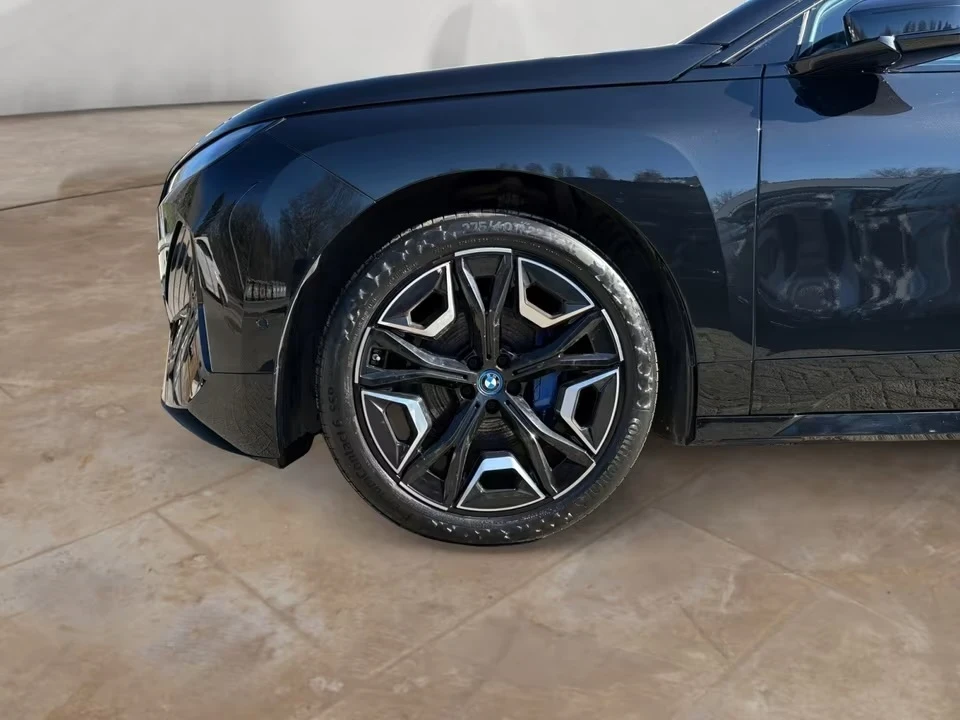 BMW iX 40 xDrive M Laser AIR HUD 360 Keyless W/P | Mobile.bg � ����������� 7