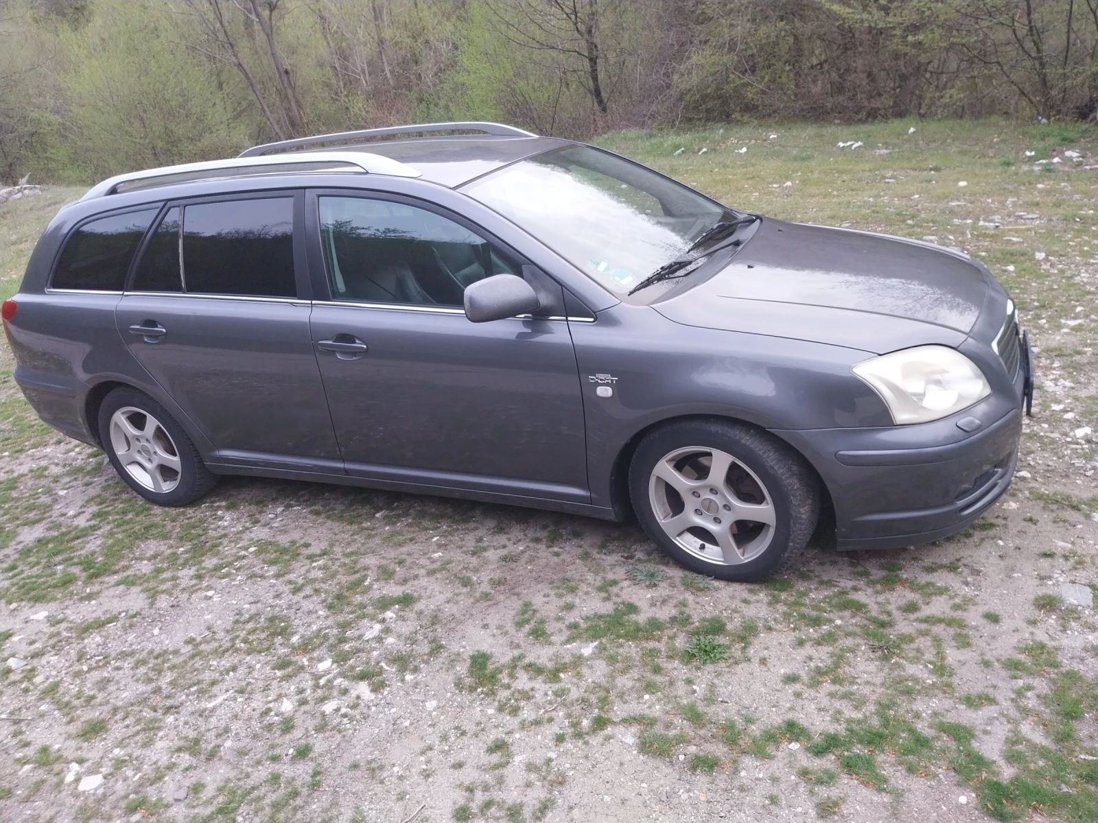 Toyota Avensis 2.2 177коня, снимка 4 - Автомобили и джипове - 54160915