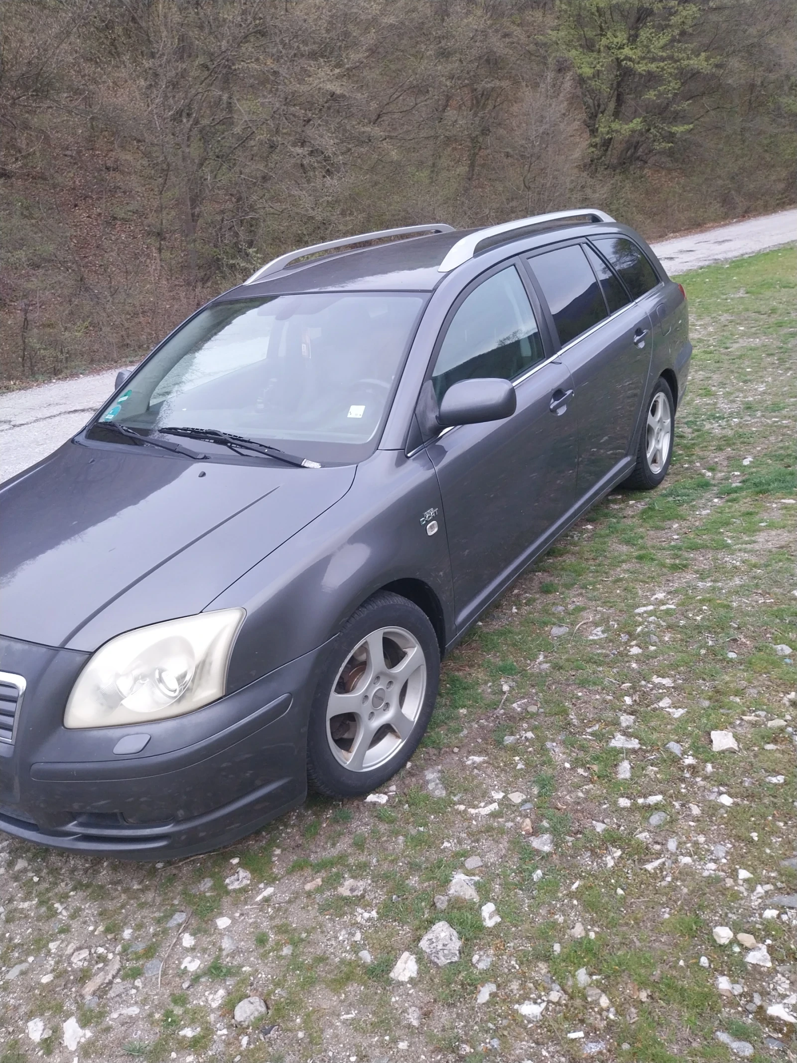 Toyota Avensis 2.2 177коня, снимка 2 - Автомобили и джипове - 54160915