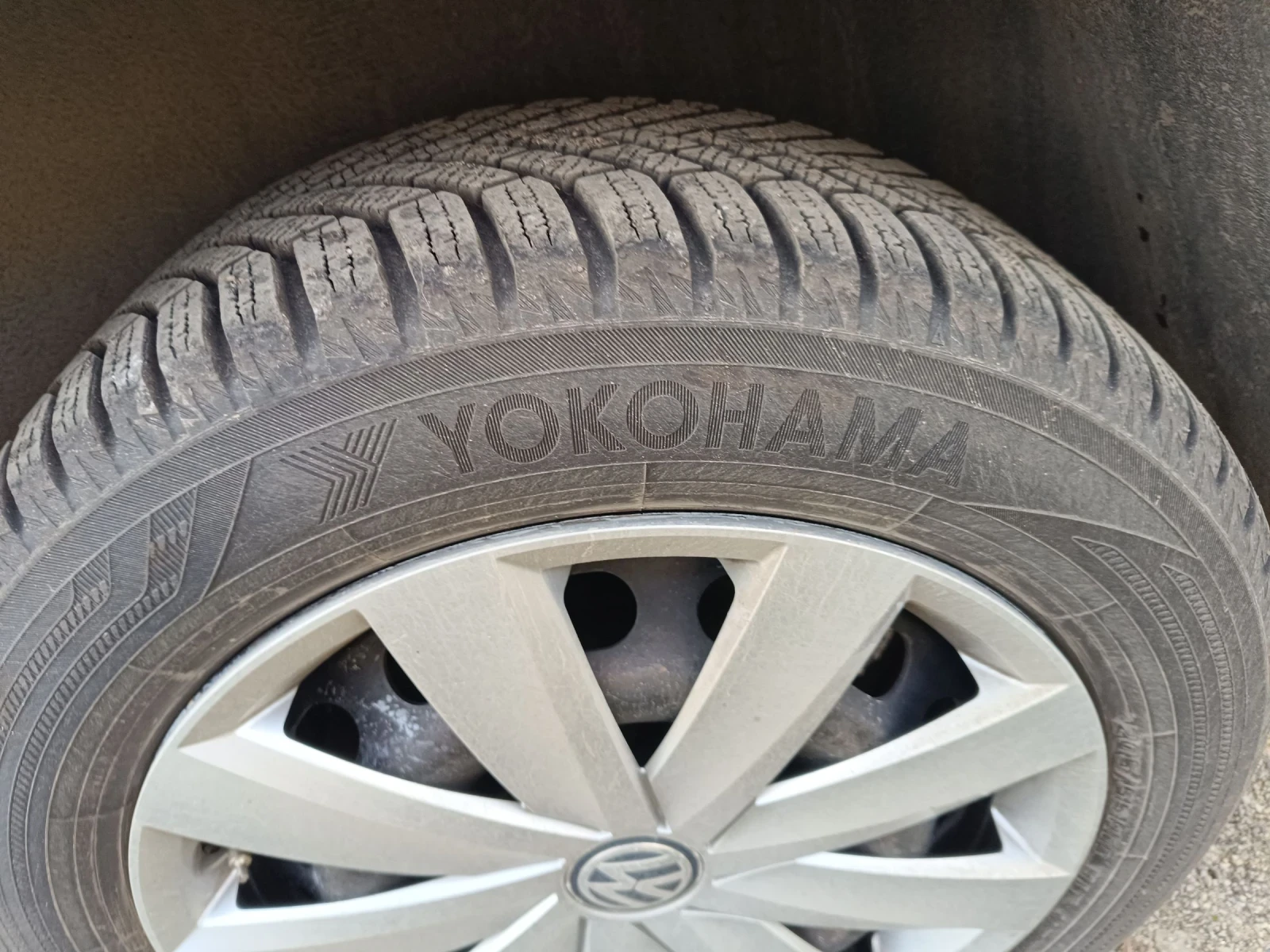 VW Caddy, снимка 5 - Автомобили и джипове - 54166540