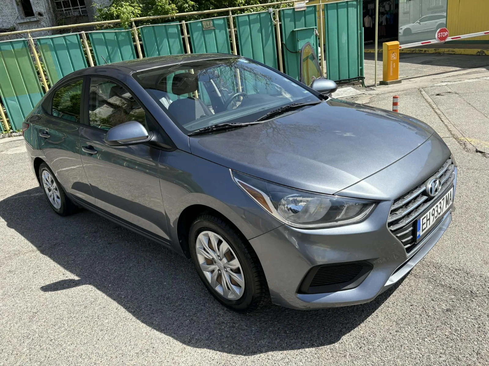 Hyundai Accent, снимка 2 - Автомобили и джипове - 54335939