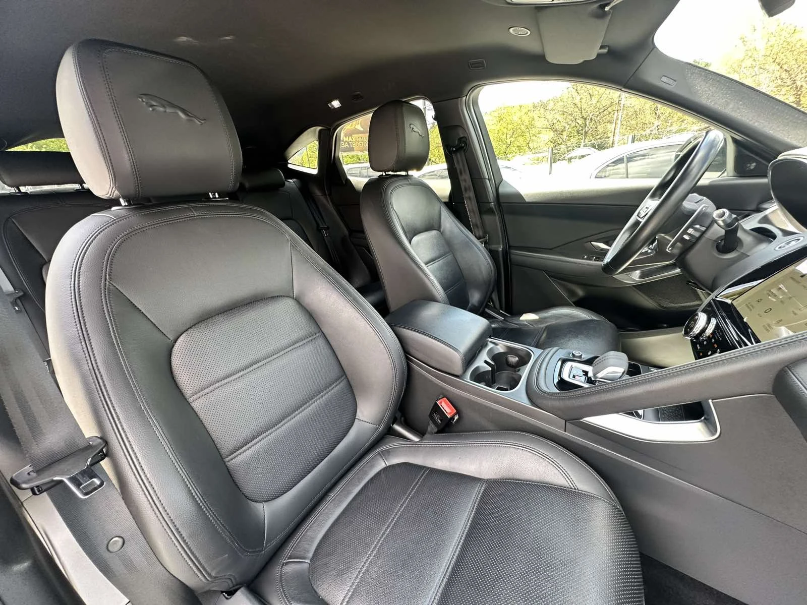 Jaguar E-pace CAMERA 360/AWD, снимка 13 - Автомобили и джипове - 54427215