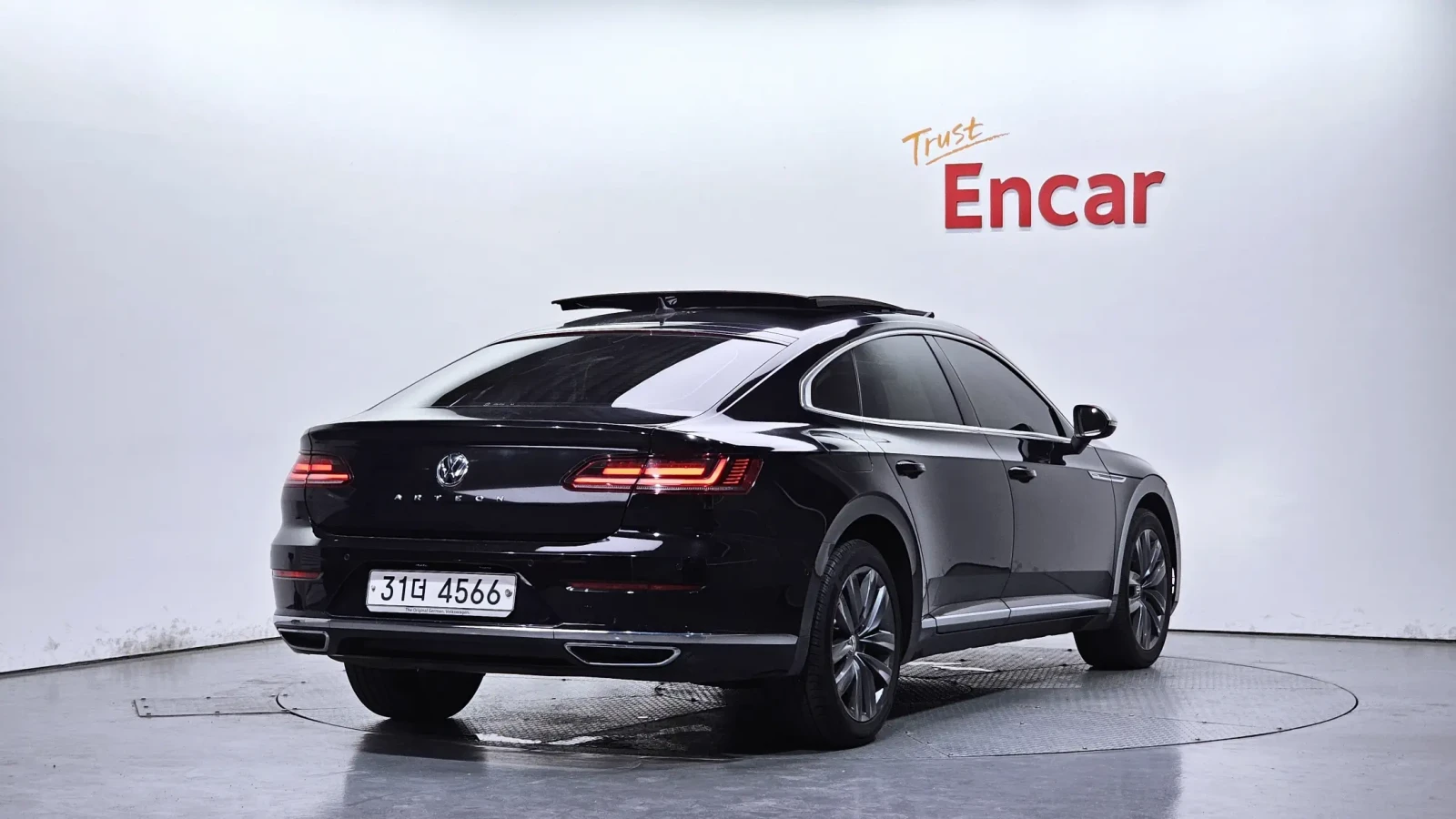 VW Arteon PRESTIGE !УНИКАТ! #ПЪЛНО ОБОРУДВАНЕ# !ПАНОРАМА, снимка 2 - Автомобили и джипове - 55063959