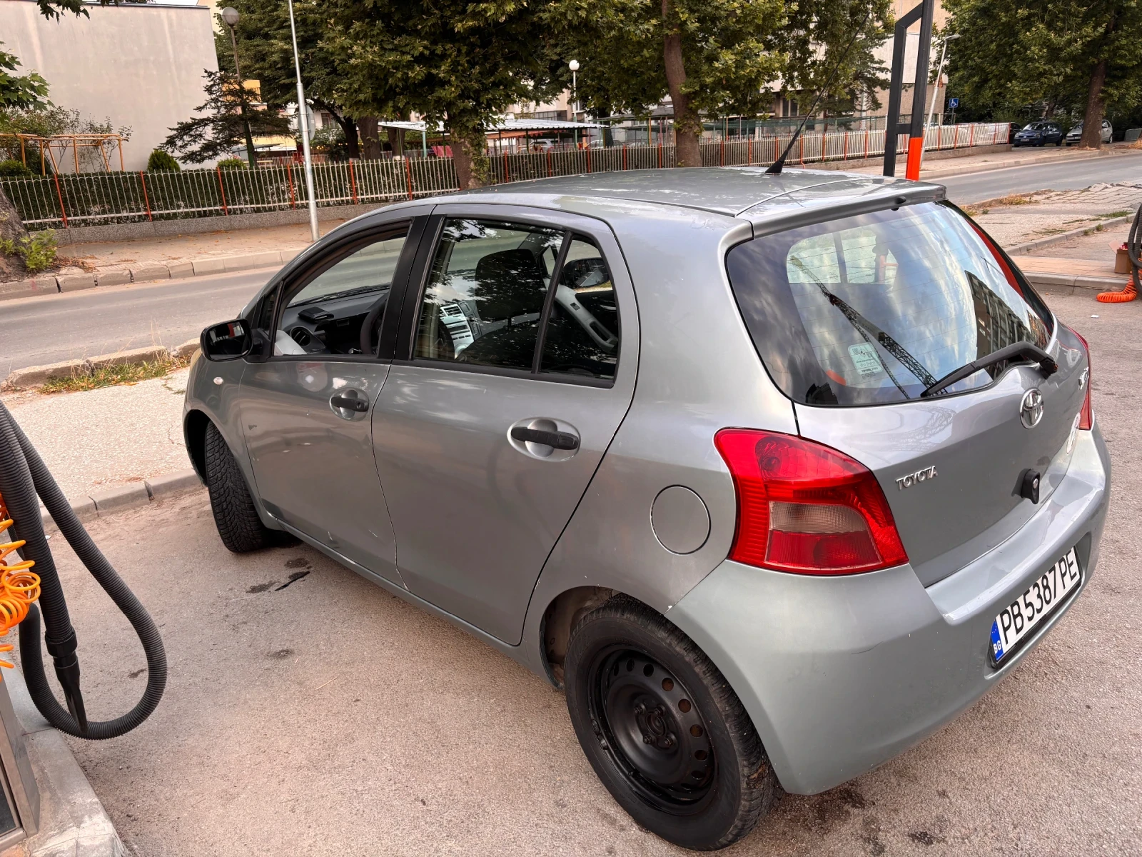 Toyota Yaris, снимка 3 - Автомобили и джипове - 55402414
