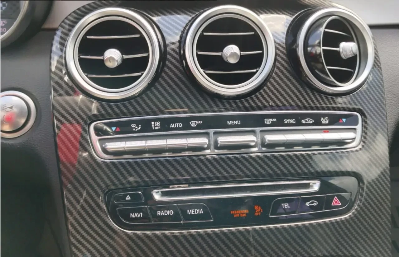 Mercedes-Benz C 43 AMG 4 MATIC* CARBON KIT, снимка 9 - Автомобили и джипове - 55481163