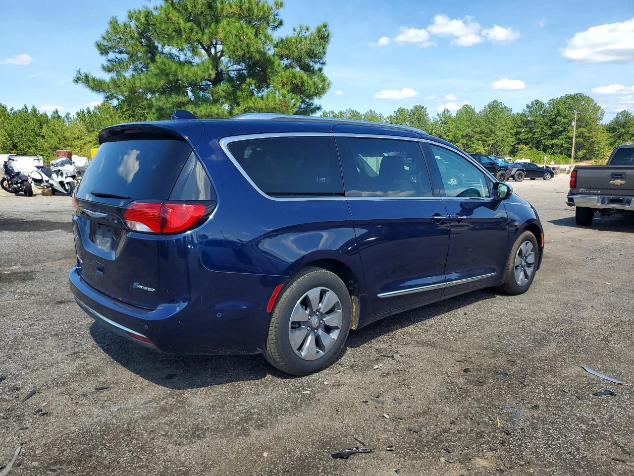 Chrysler Pacifica 3.6l Hybrid Limited, снимка 3 - Автомобили и джипове - 56012589