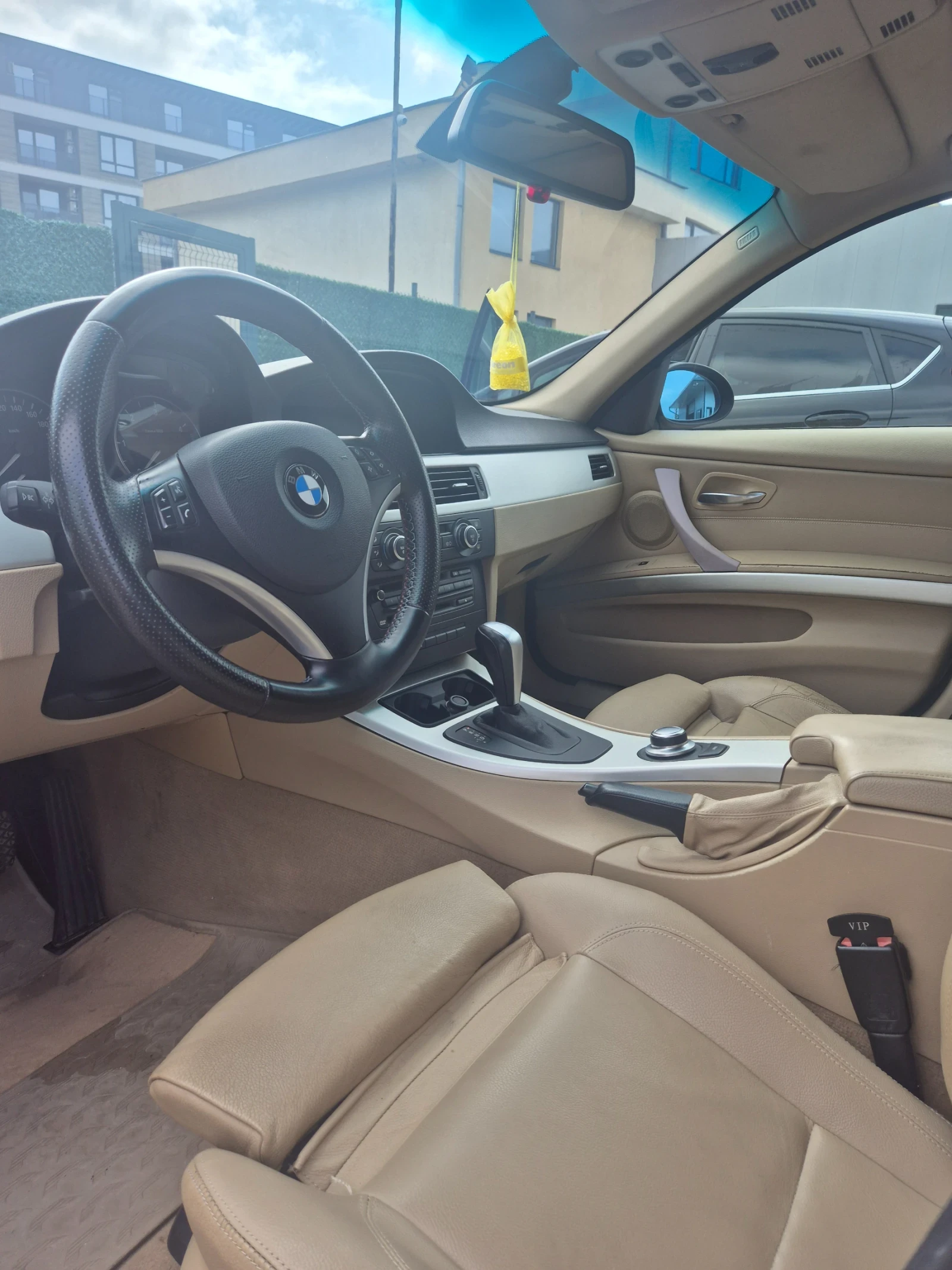 BMW 320, снимка 8 - Автомобили и джипове - 56039821
