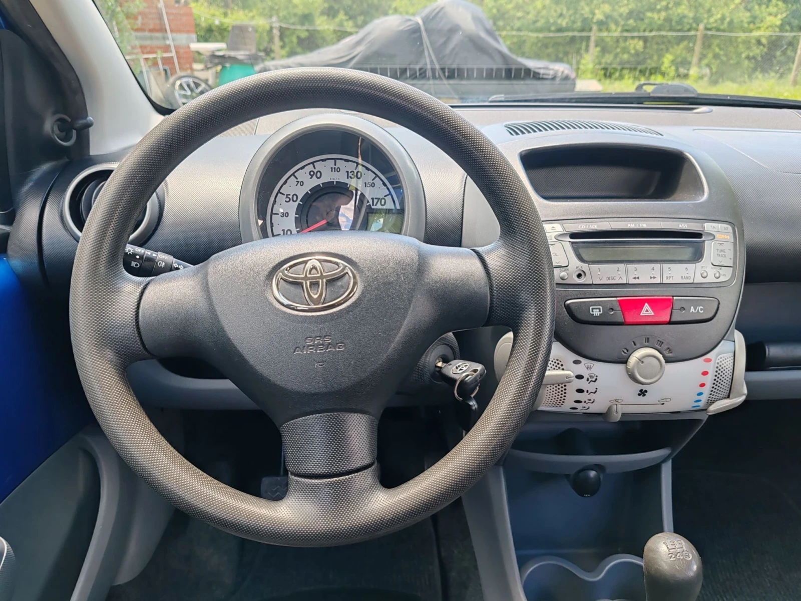 Toyota Aygo 1.0 Face Lift, снимка 12 - Автомобили и джипове - 56046044