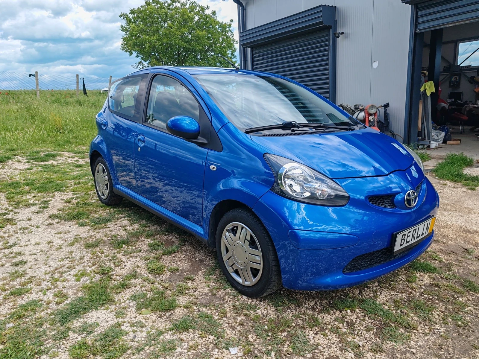 Toyota Aygo 1.0 Face Lift, снимка 6 - Автомобили и джипове - 56046044