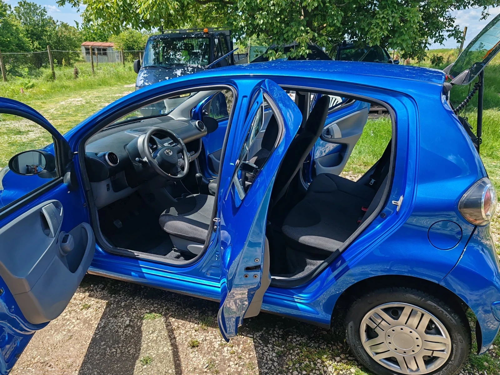Toyota Aygo 1.0 Face Lift, снимка 7 - Автомобили и джипове - 56046044