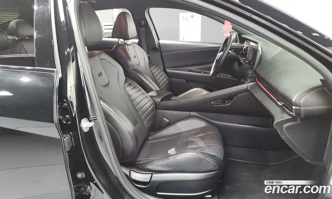 Hyundai Elantra 1.6 Turbo N Line Inspiration, снимка 11 - Автомобили и джипове - 56155686