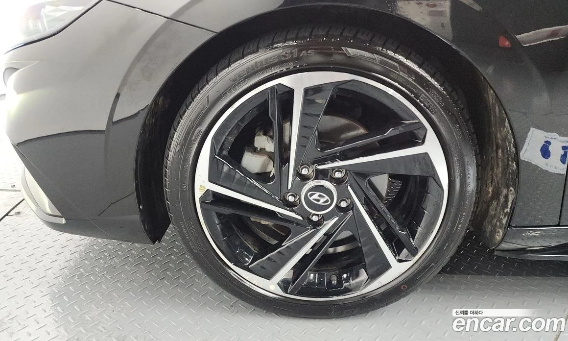 Hyundai Elantra 1.6 Turbo N Line Inspiration, снимка 5 - Автомобили и джипове - 56155686