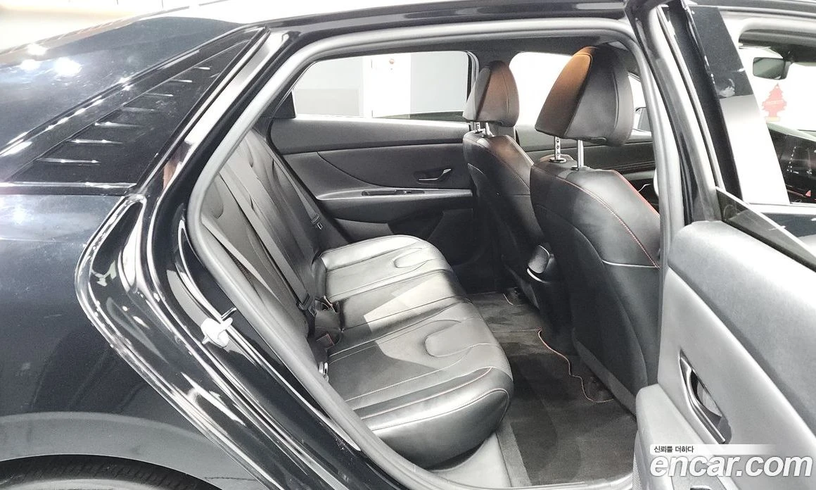 Hyundai Elantra 1.6 Turbo N Line Inspiration, снимка 12 - Автомобили и джипове - 56155686