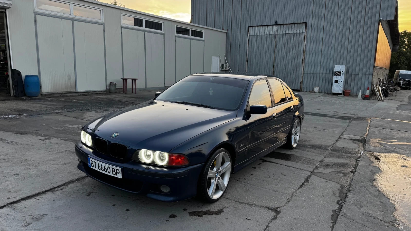 BMW 528 * газ/бензин * Ръчка * Carplay навигация * Кожен с, снимка 2 - Автомобили и джипове - 56167021